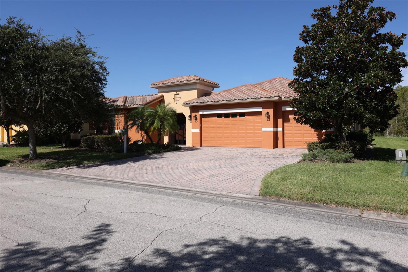 619 Tapatio Ln Property Photo