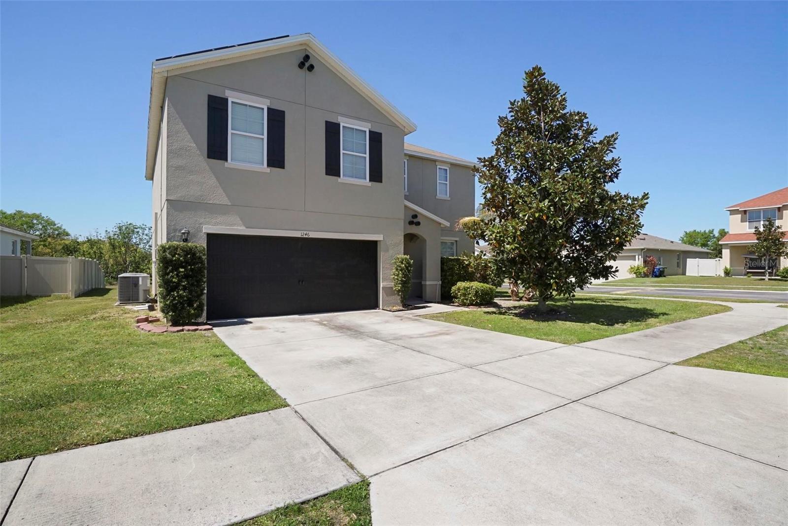 1246 Maplebrook Dr Property Photo