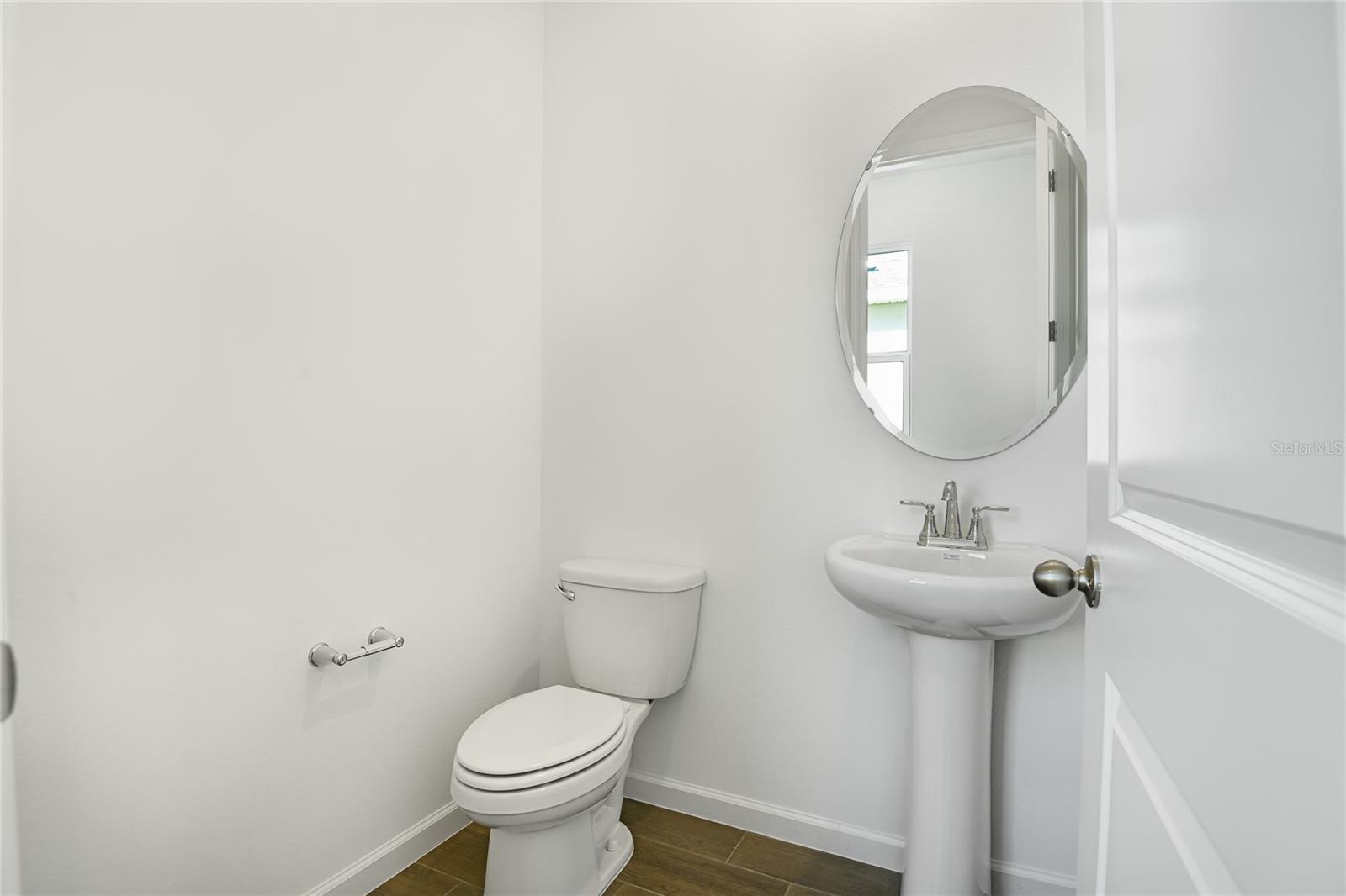 1015 Wisteria Way Property Photo 10