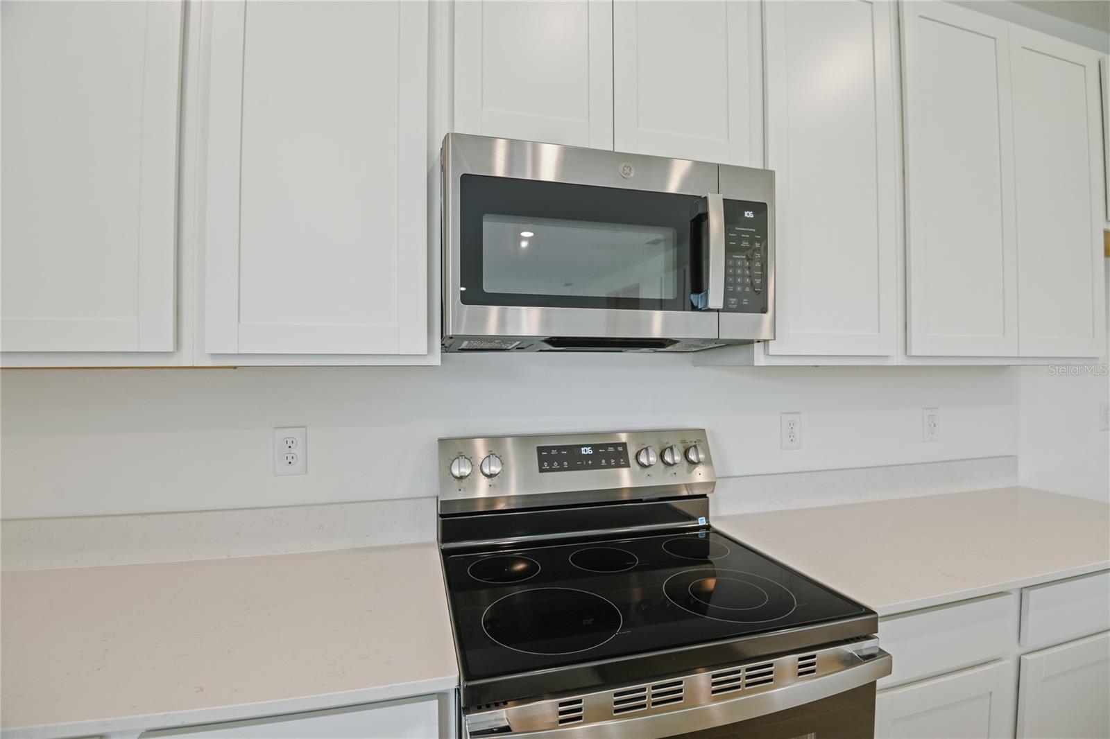 1035 Wisteria Way Property Photo 5