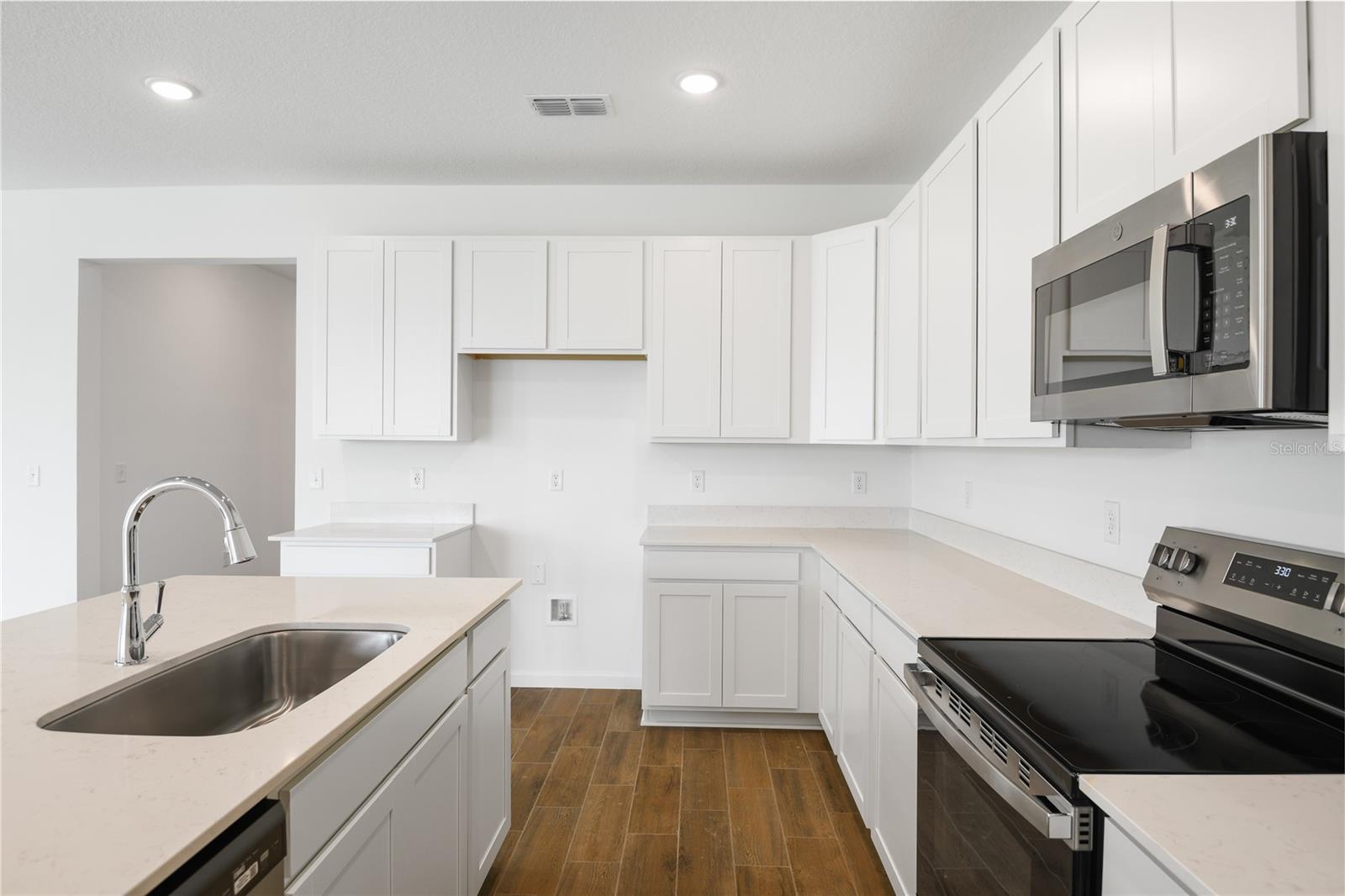 1114 Olivine Ave Property Photo 6