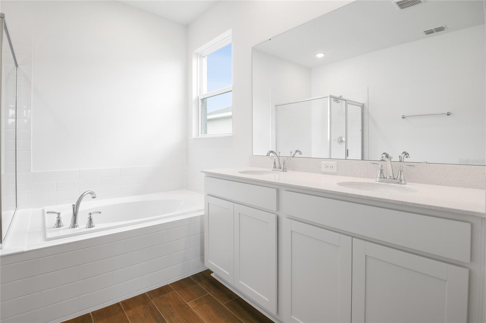 1114 Olivine Ave Property Photo 12