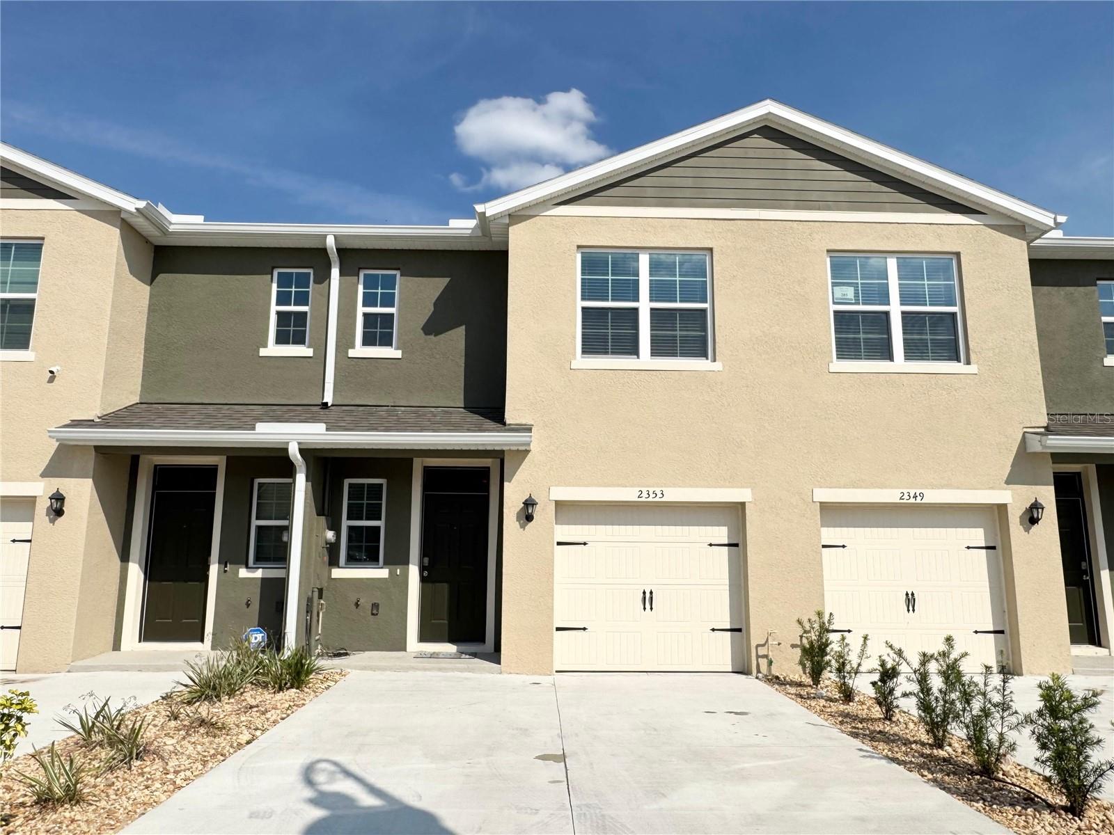 2353 Penguin Blvd Property Photo