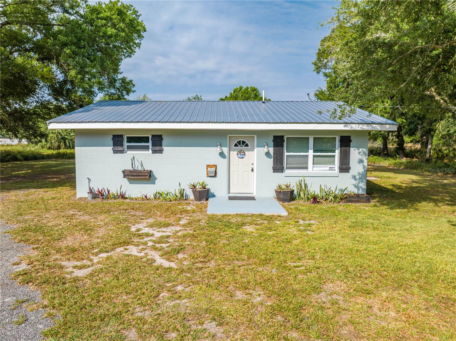 150 N Post Office Rd Property Photo