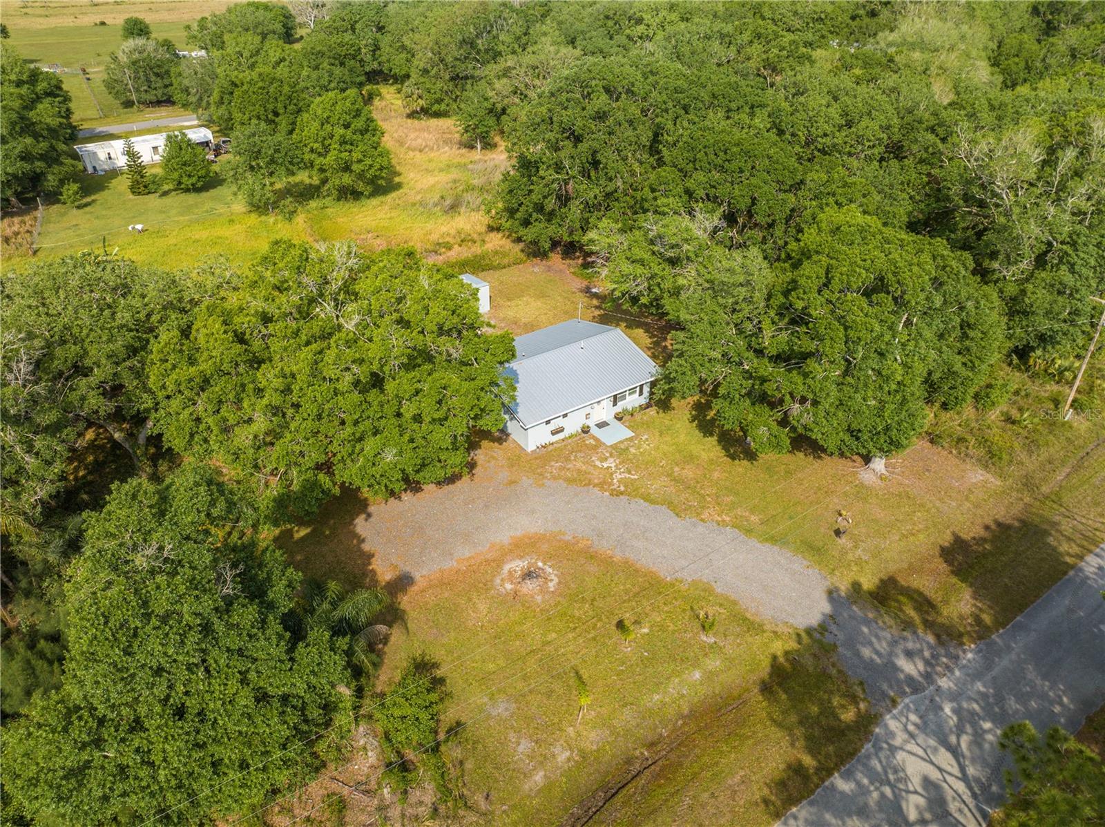 150 N Post Office Rd Property Photo 4