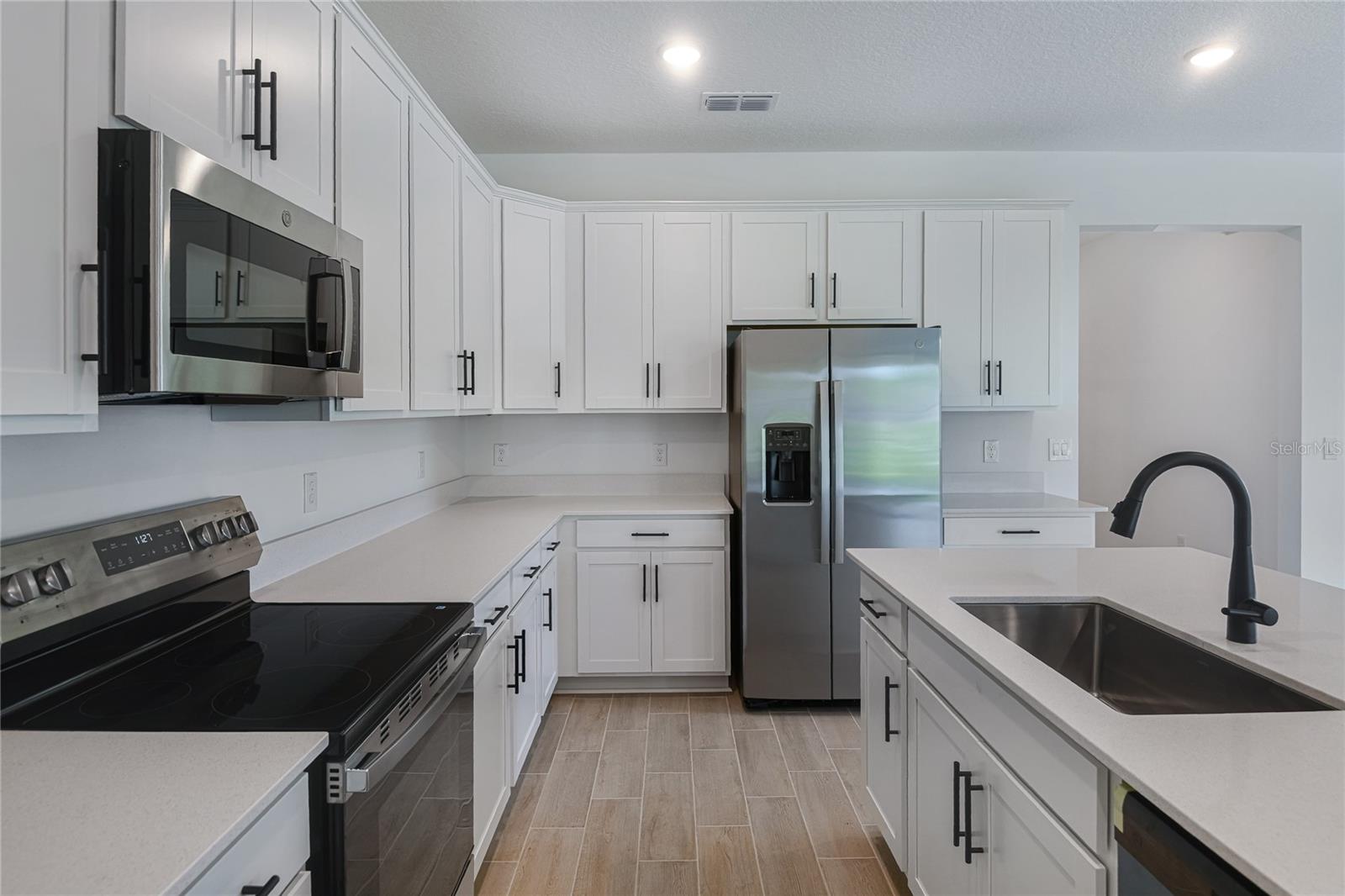 306 Alexandrite St Property Photo 7