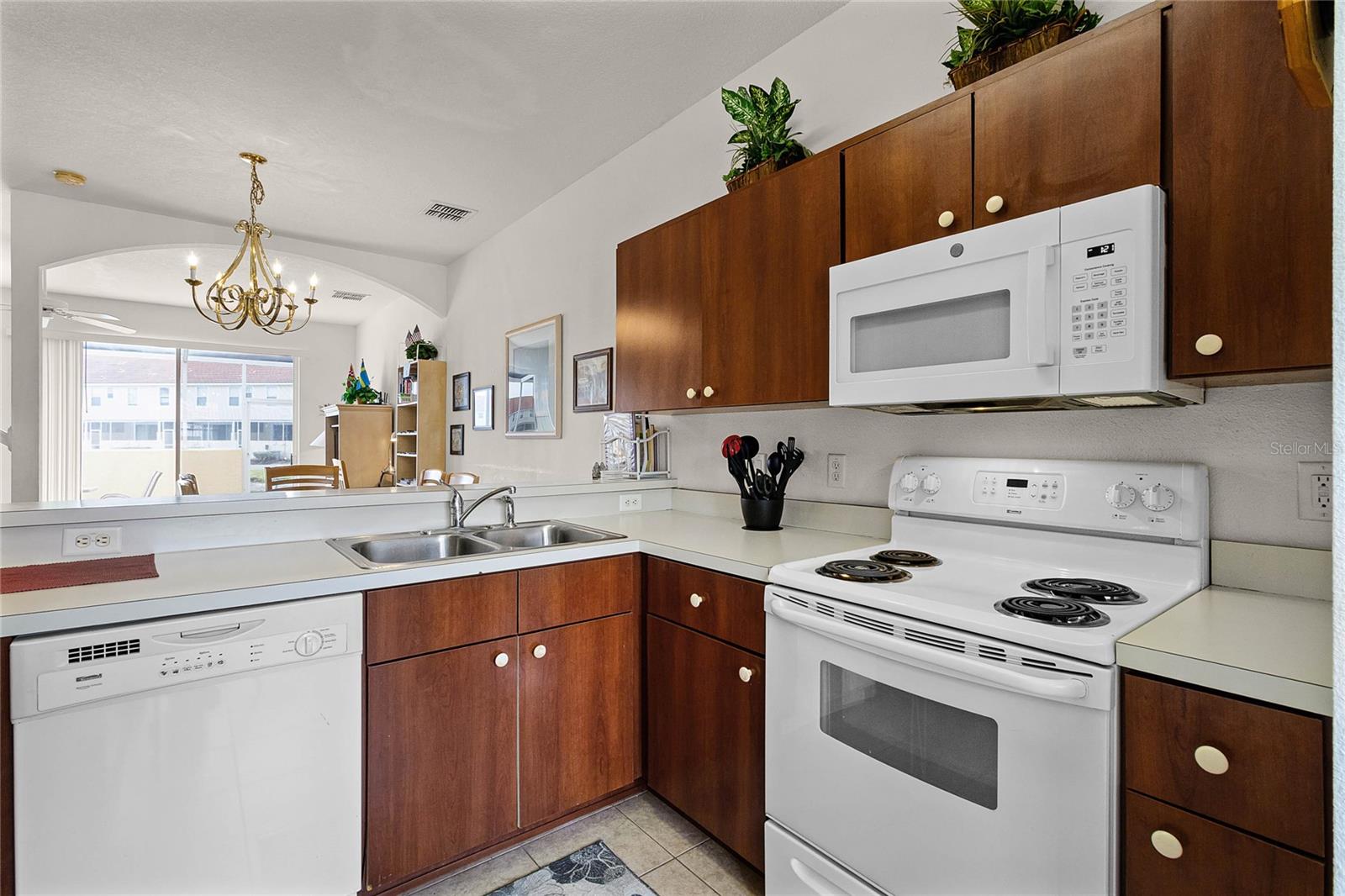 1149 S Beach Cir Property Photo 12