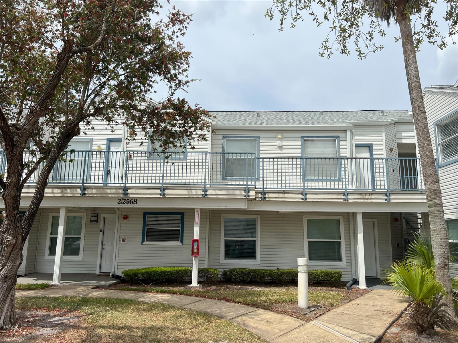 2568 Woodgate Blvd #206 Property Photo 1
