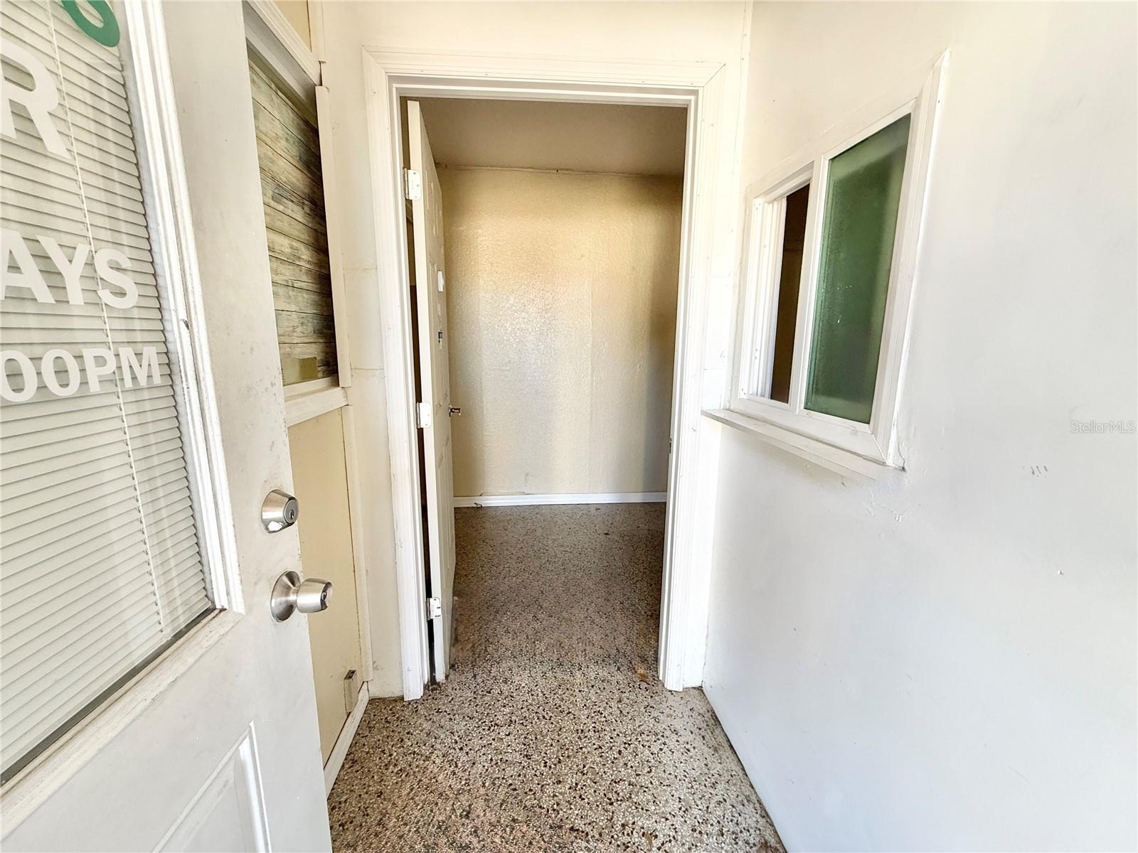 2720 W Vine St Property Photo 3