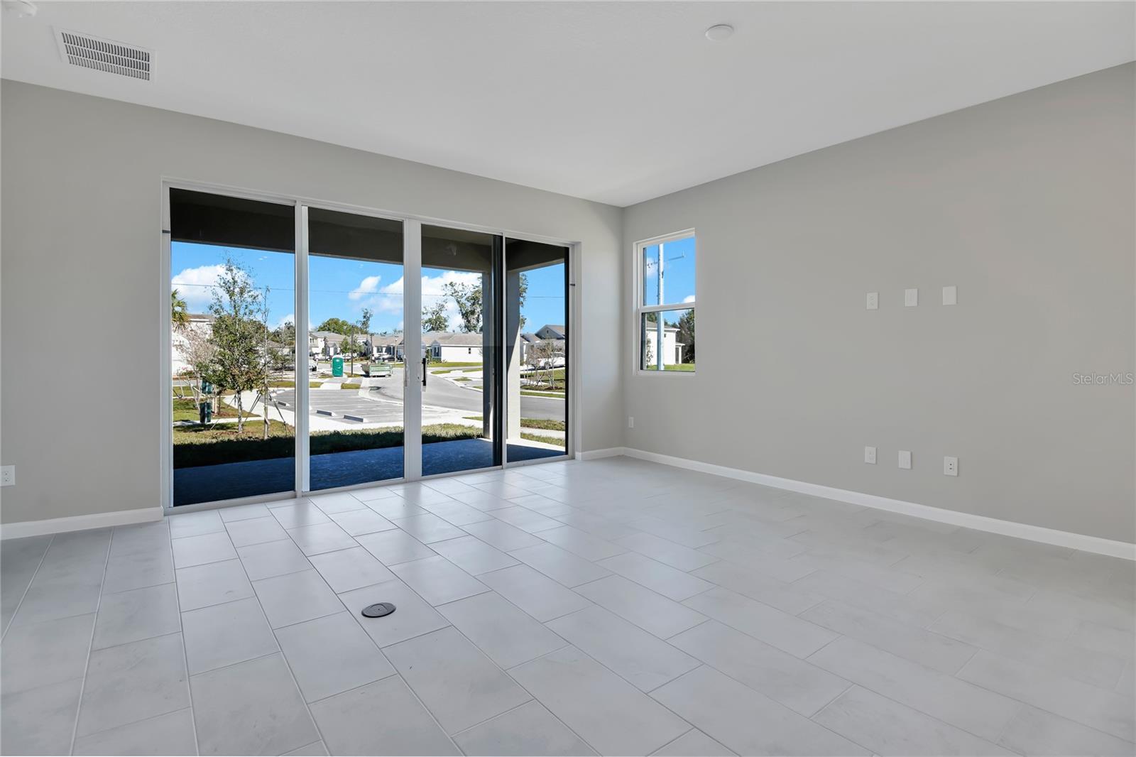 1737 Carnelian St Property Photo 11