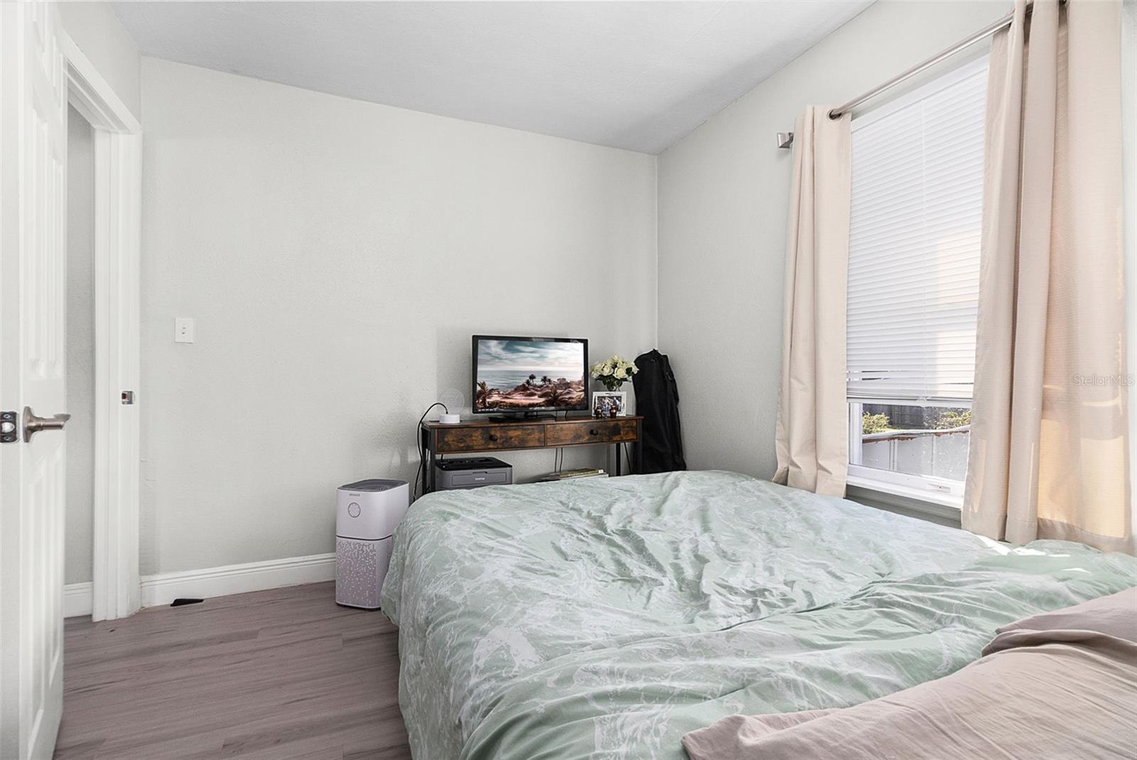 429 New York Ave Property Photo 39