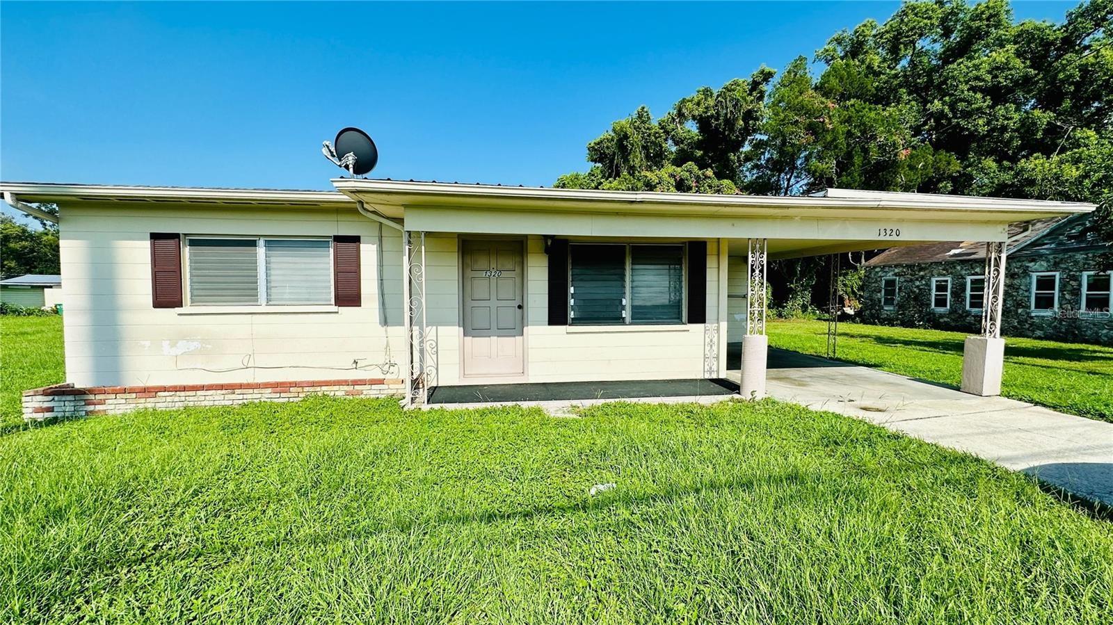 1320 N Combee Rd #5 Property Photo
