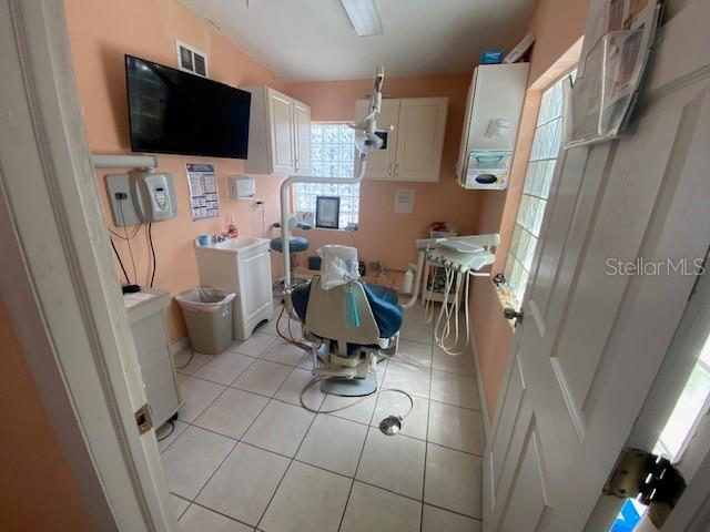 1900 W Colonial Dr Property Photo 21