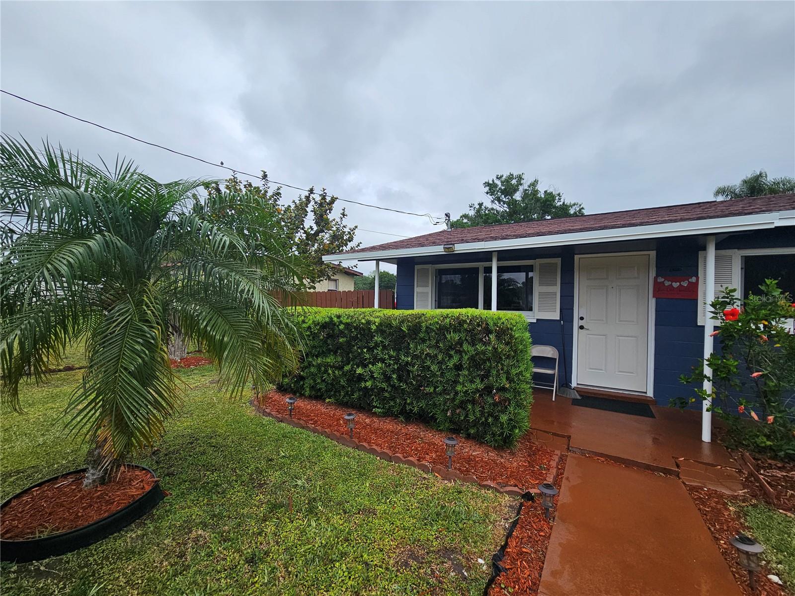 1617 EMMETT ST Property Photo 1