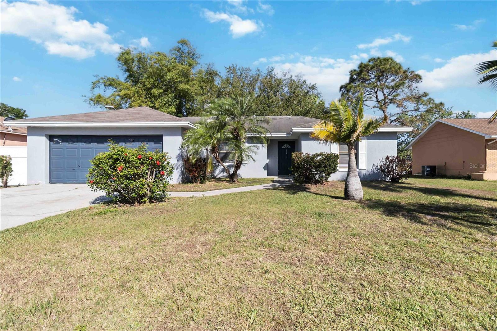 218 Cranbrook Dr Property Photo