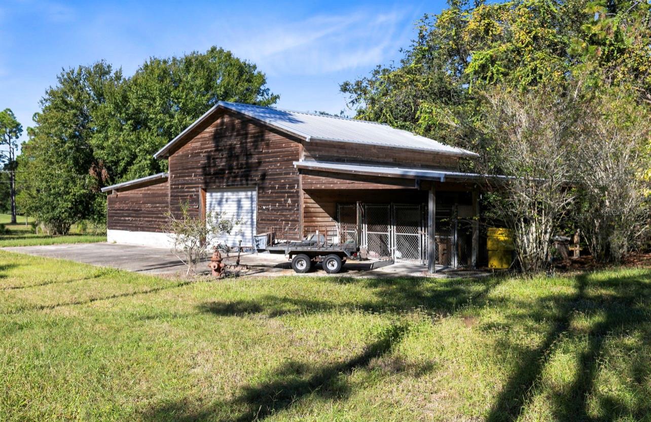 5237 Moore St Property Photo 3