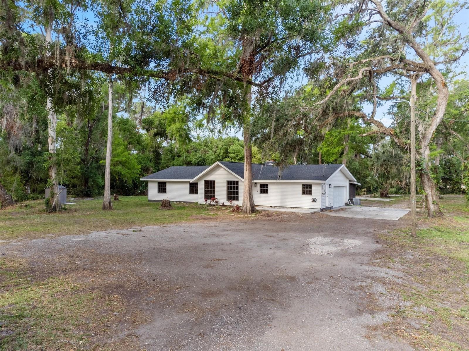 6005 Ike Smith Rd Property Photo