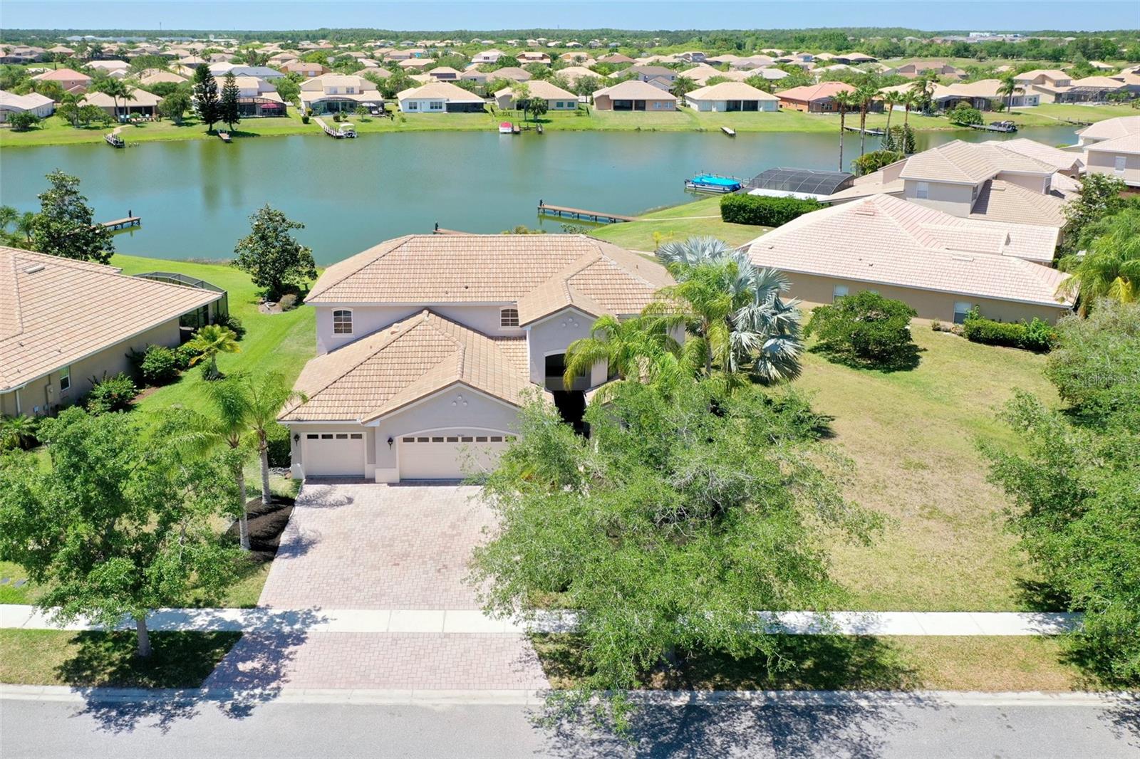 3600 Harbor Isles Ct Property Photo
