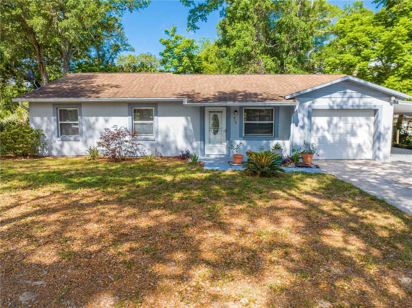 412 Noya Ln Property Photo