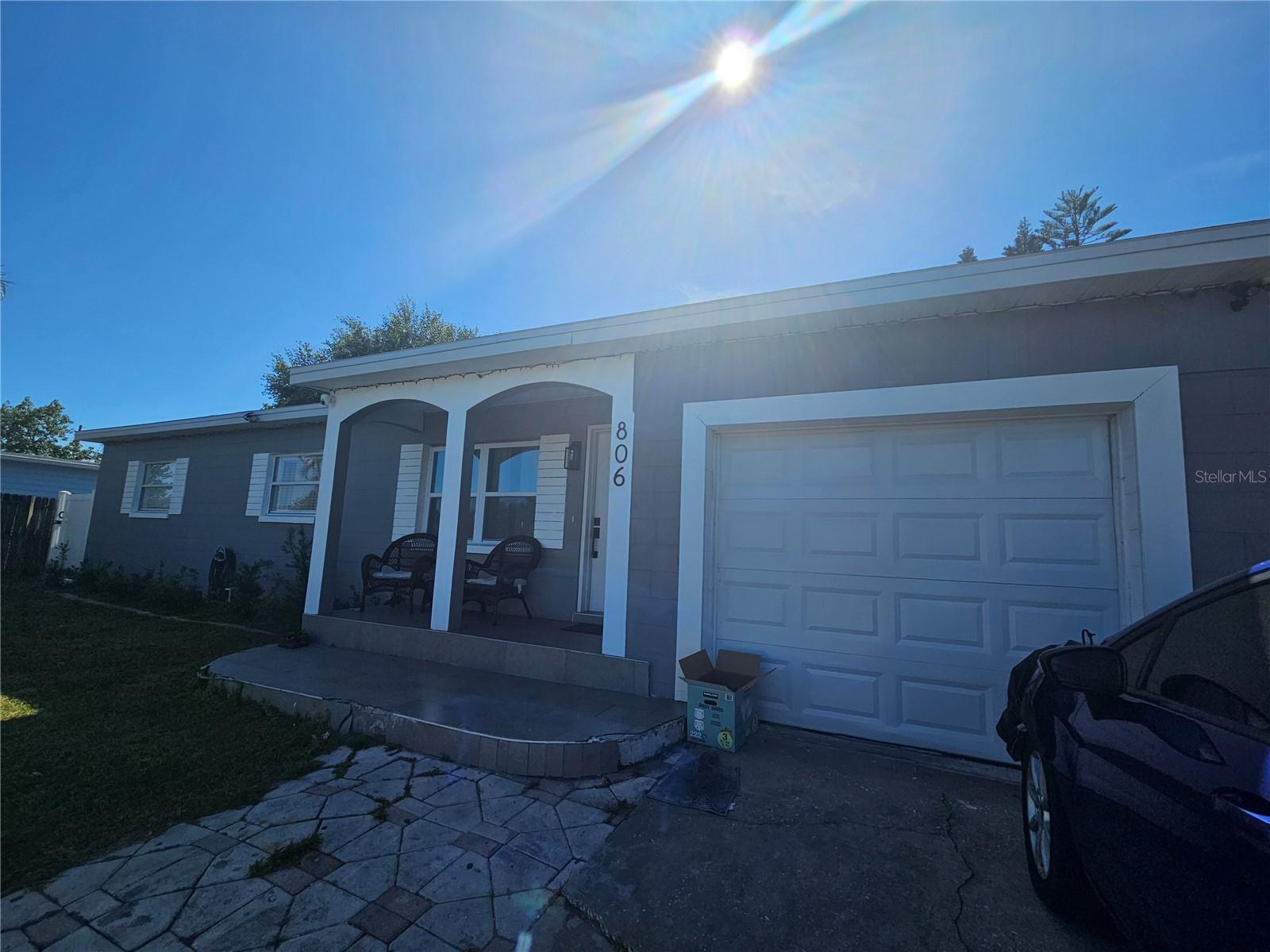 806 S Solandra Dr Property Photo
