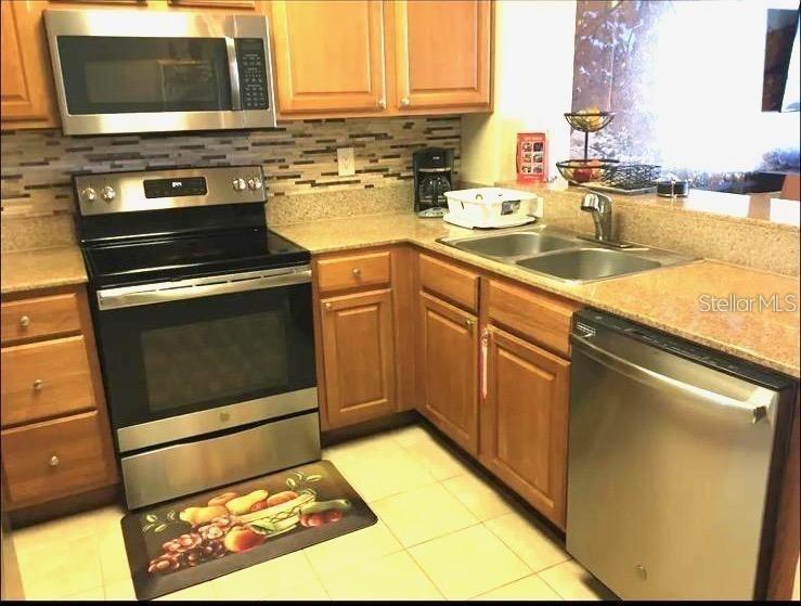 13415 Blue Heron Beach Dr #304 Property Photo 6