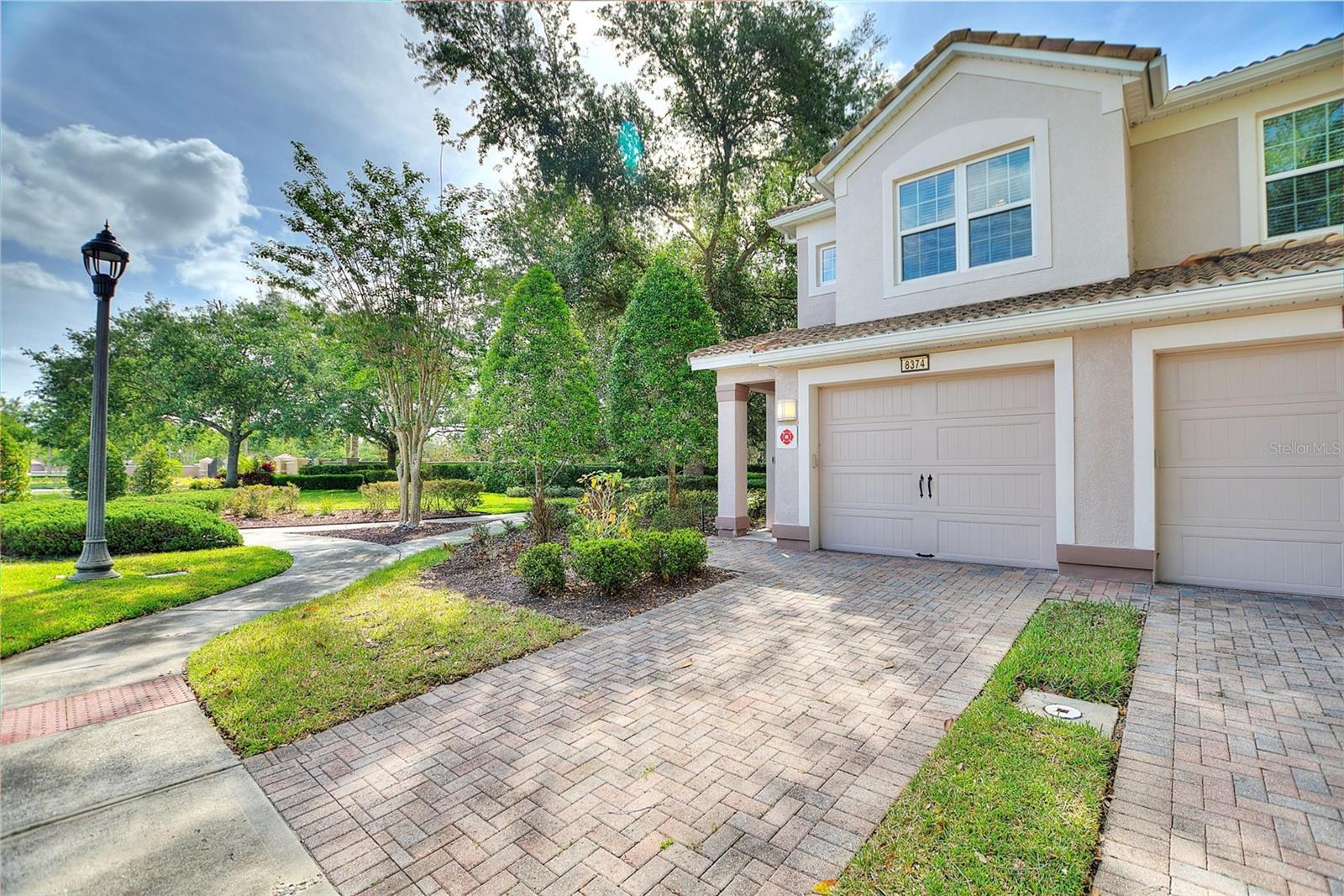 8374 Quimby Cir #8374 Property Photo 2