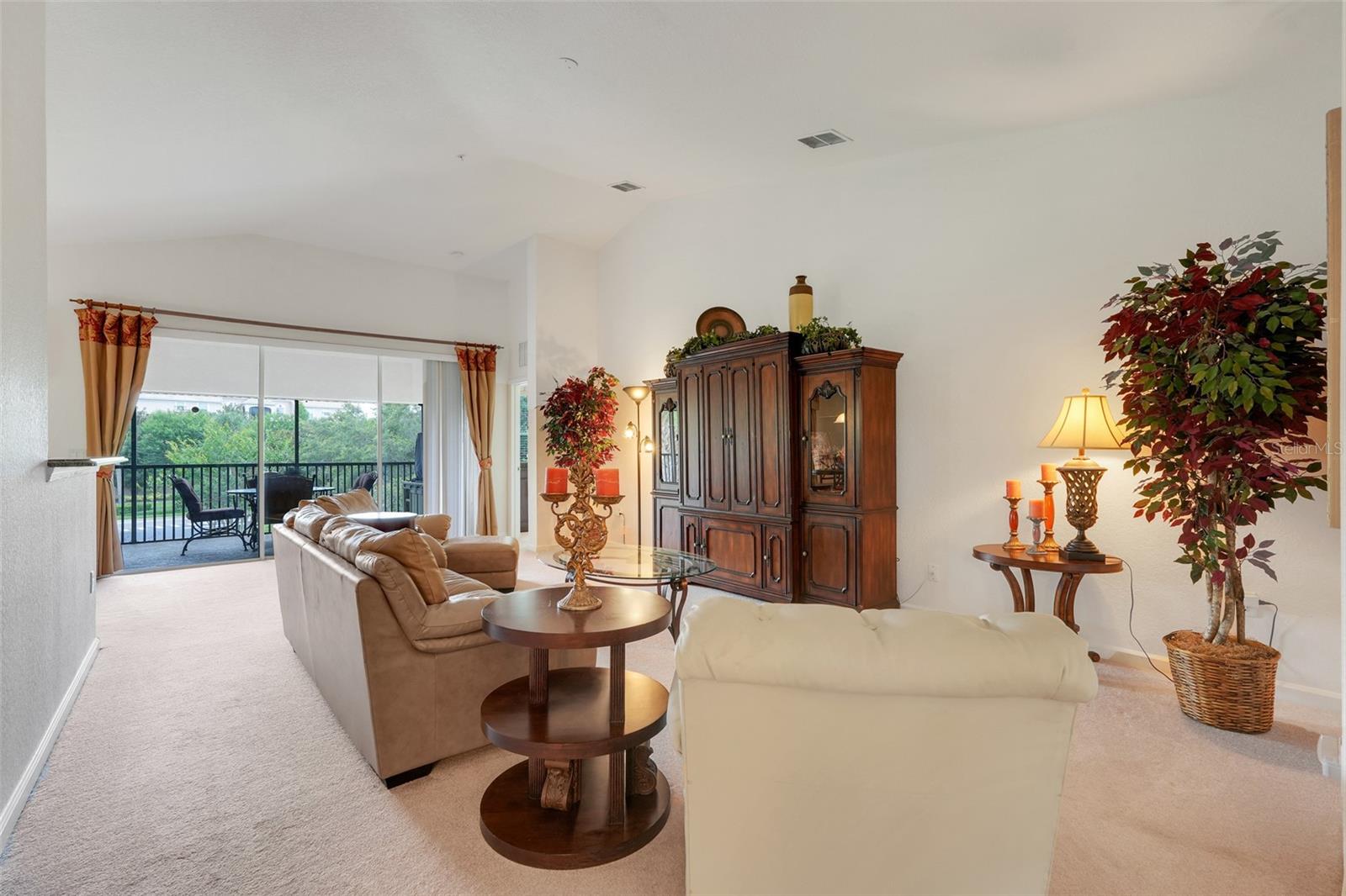8374 Quimby Cir #8374 Property Photo 11