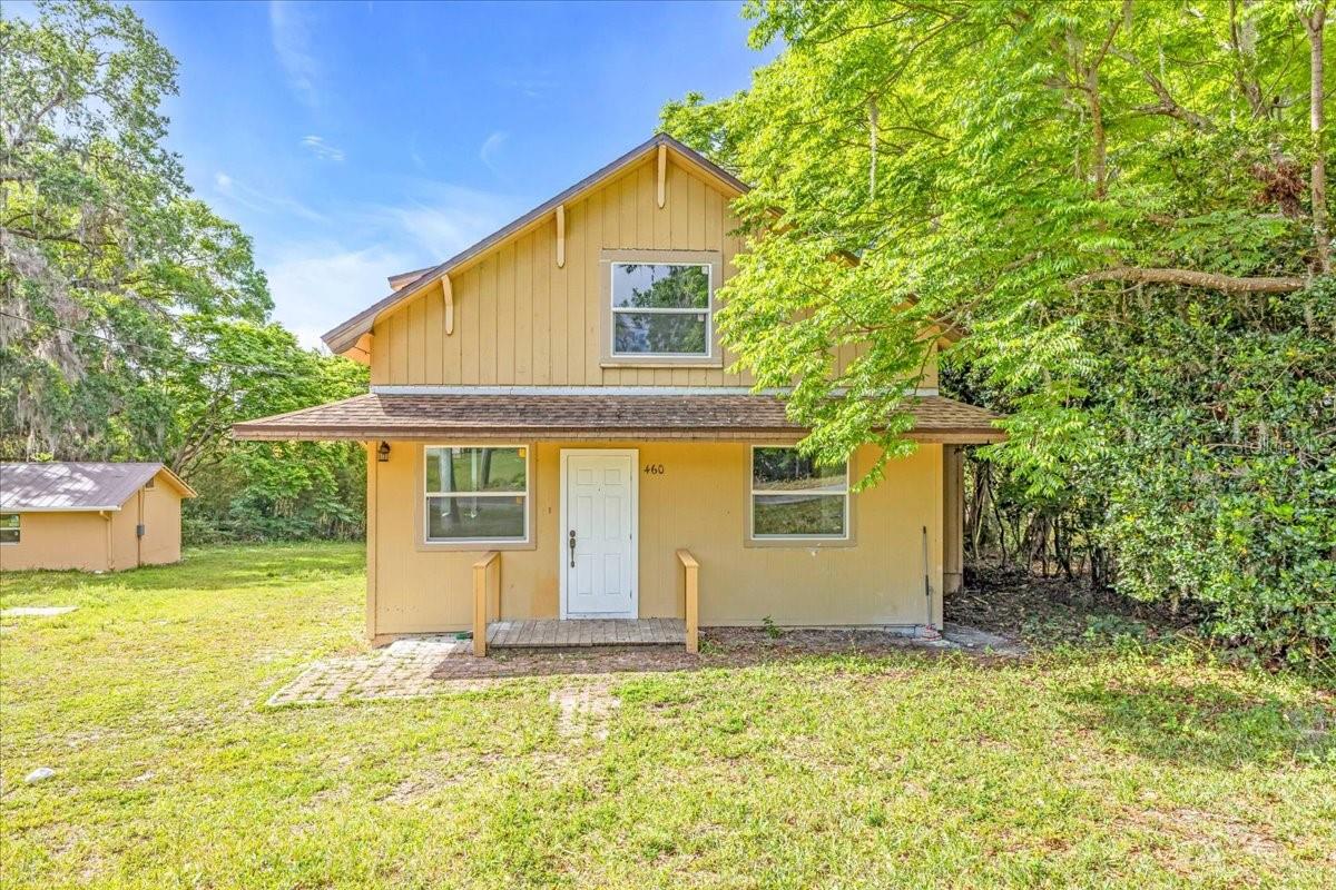 460 Rose St Property Photo