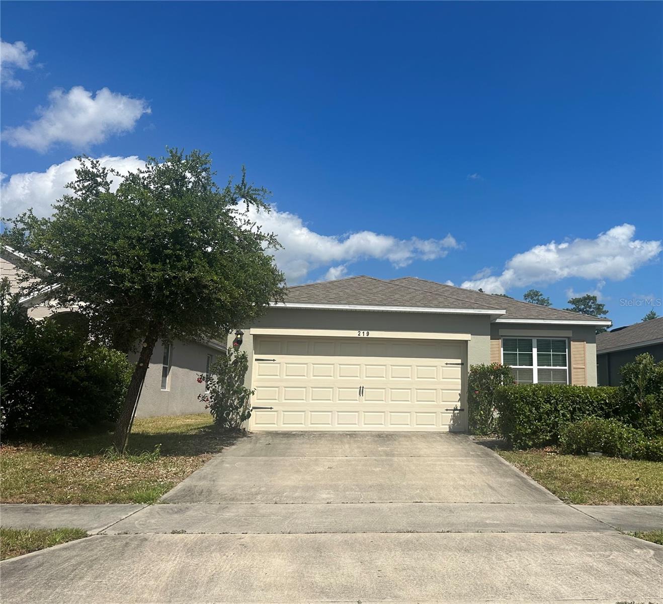 219 Duke Dr Property Photo