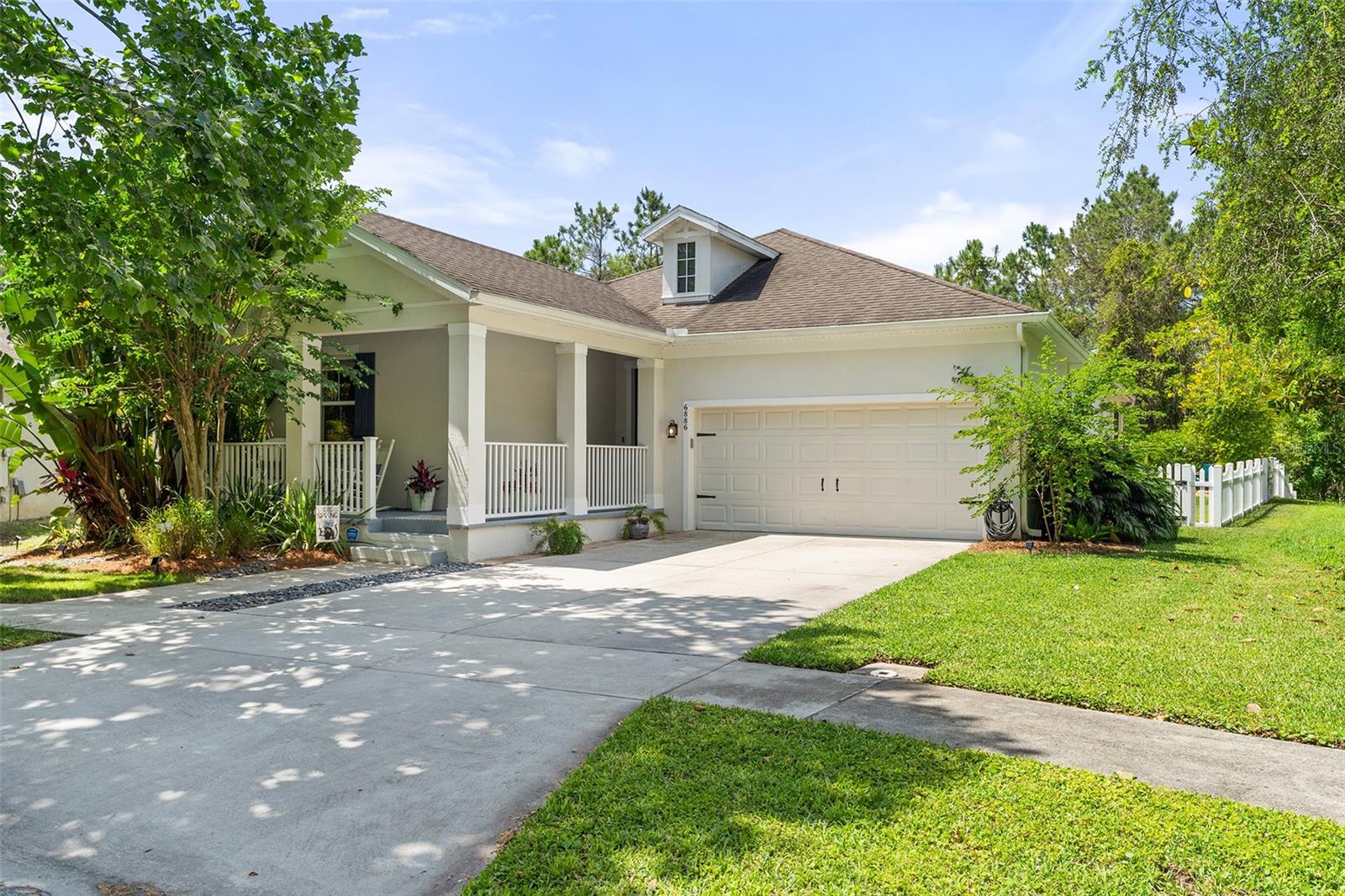 6886 Sundrop St Property Photo