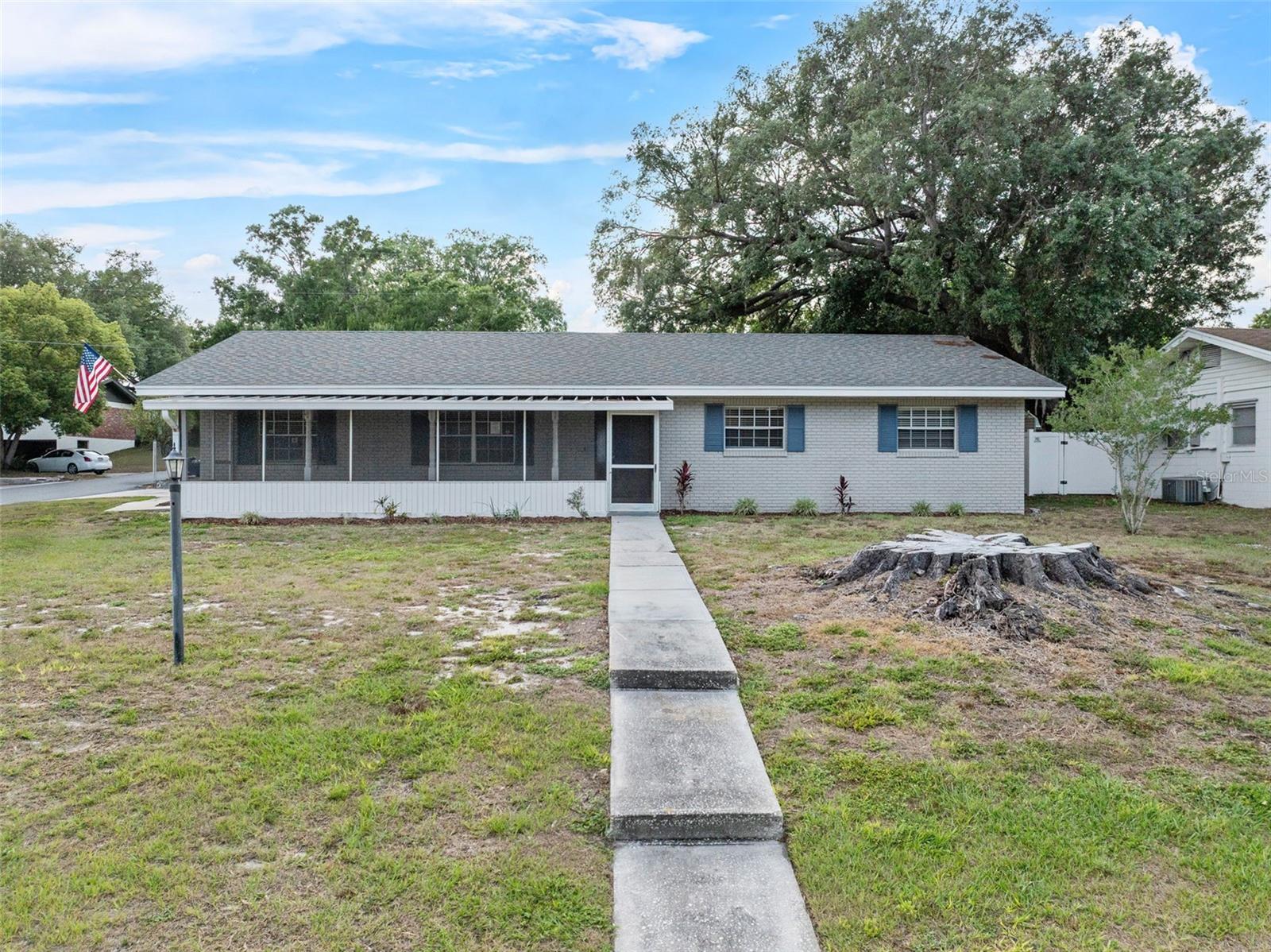 301 Lake Ned Rd Property Photo