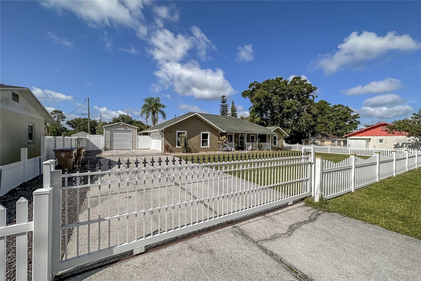5572 Myakka Ave Property Photo 1