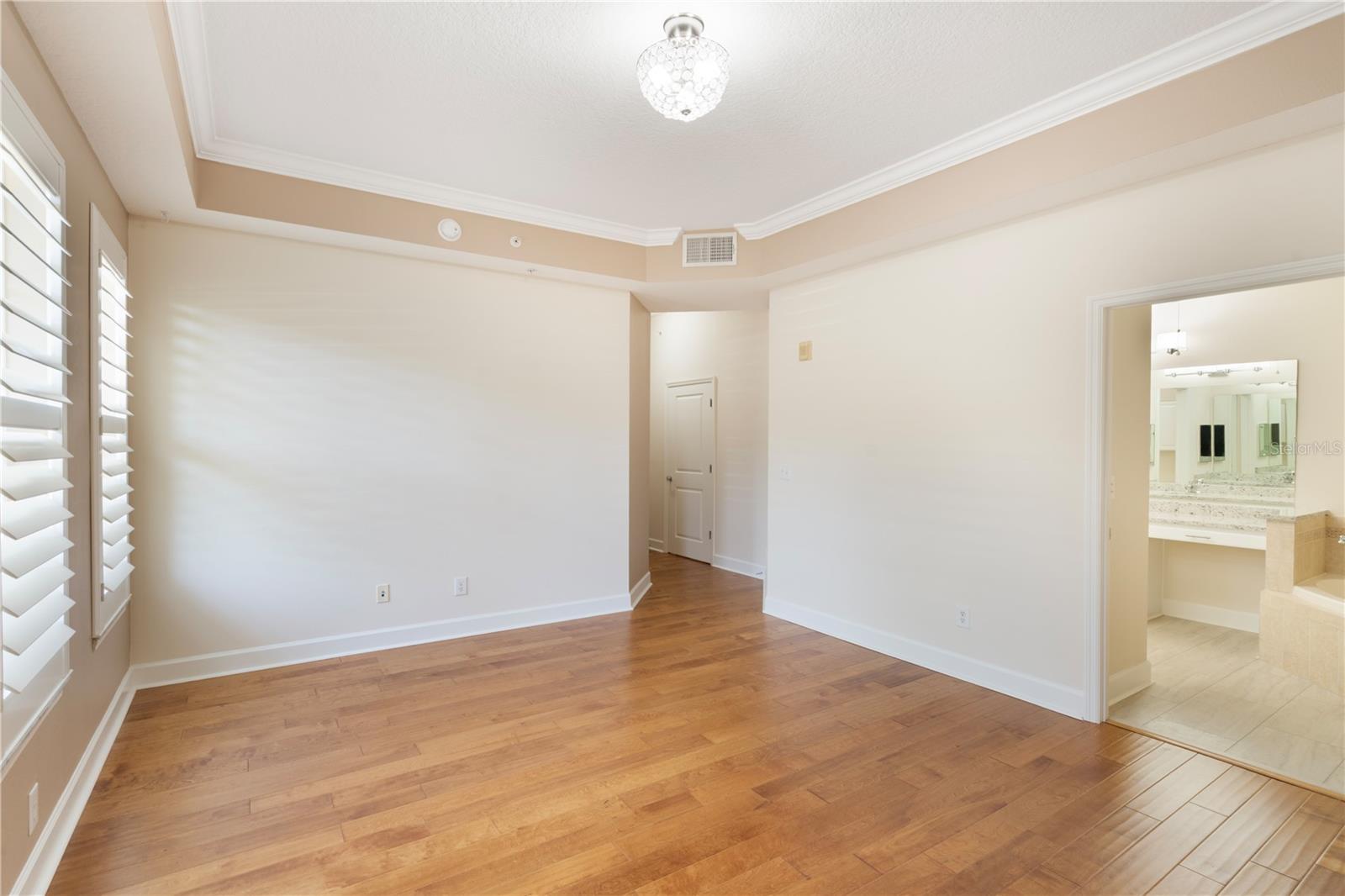 1231 Wright Cir #108 Property Photo 14