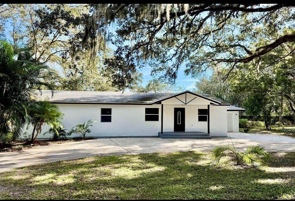2831 Magnolia Ave Property Photo