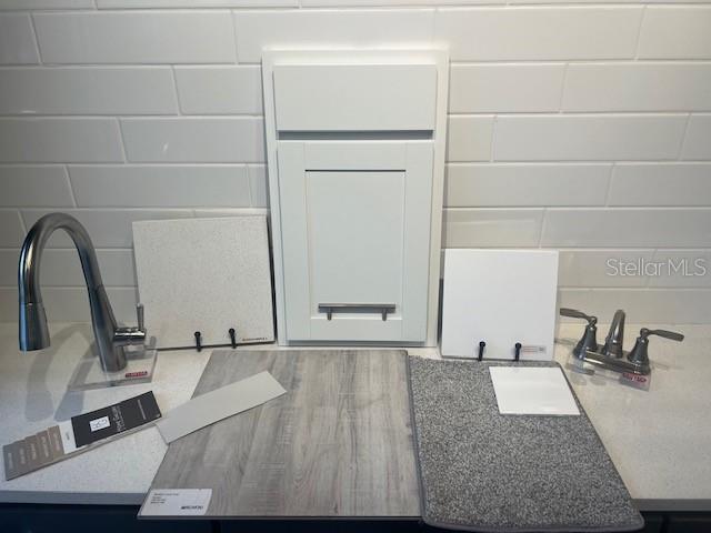331 Alexandrite St Property Photo 2