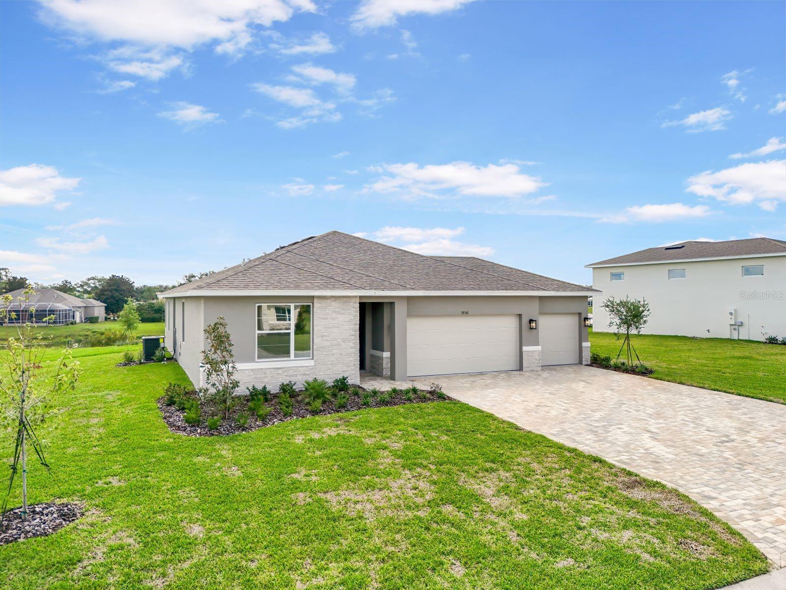 9156 Players Dr Property Photo 3