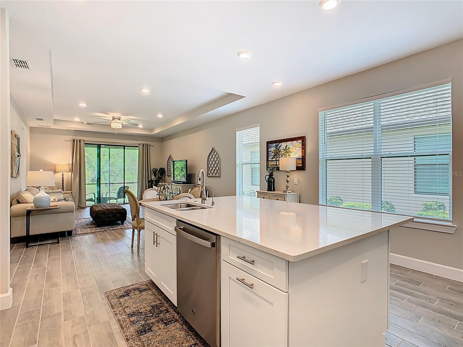 1029 Umbria Dr Property Photo 5