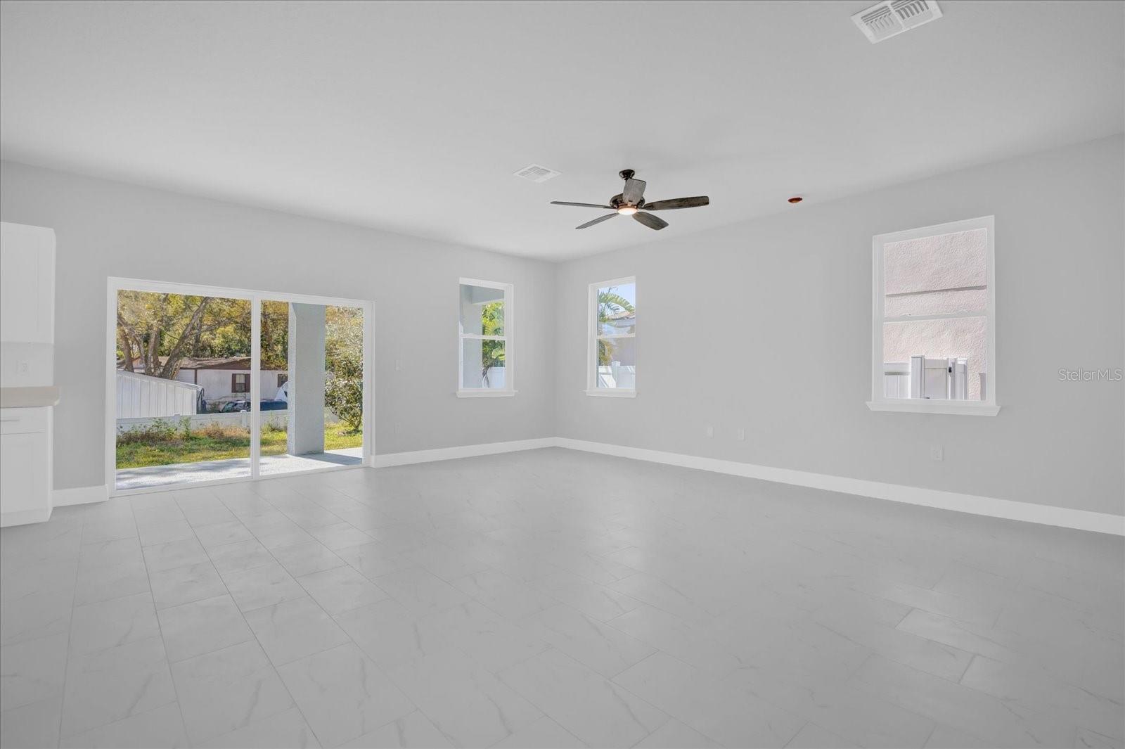 1251 Ash Tree Cv Property Photo 9