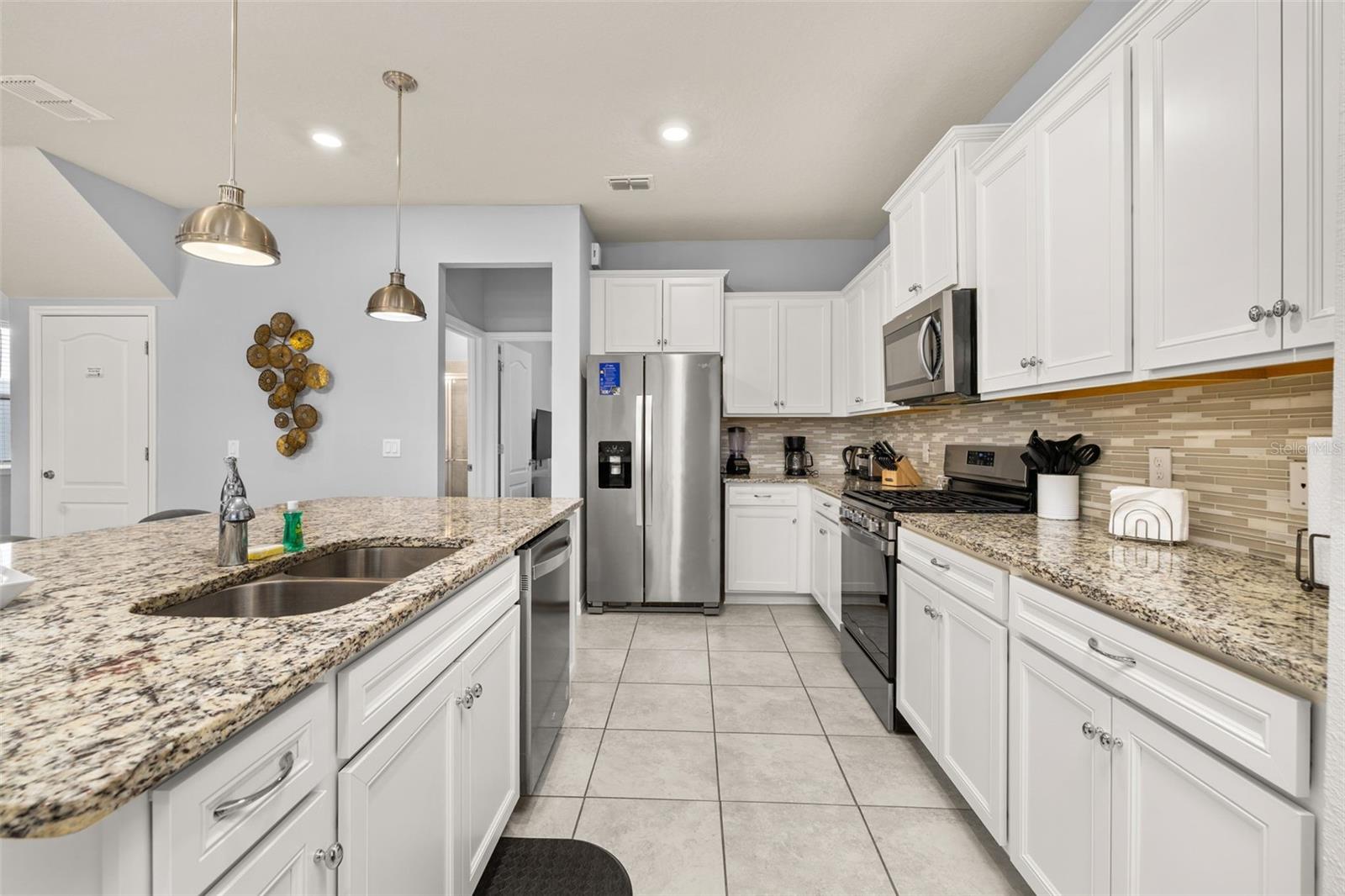 7184 Oakmoss Loop Property Photo 11