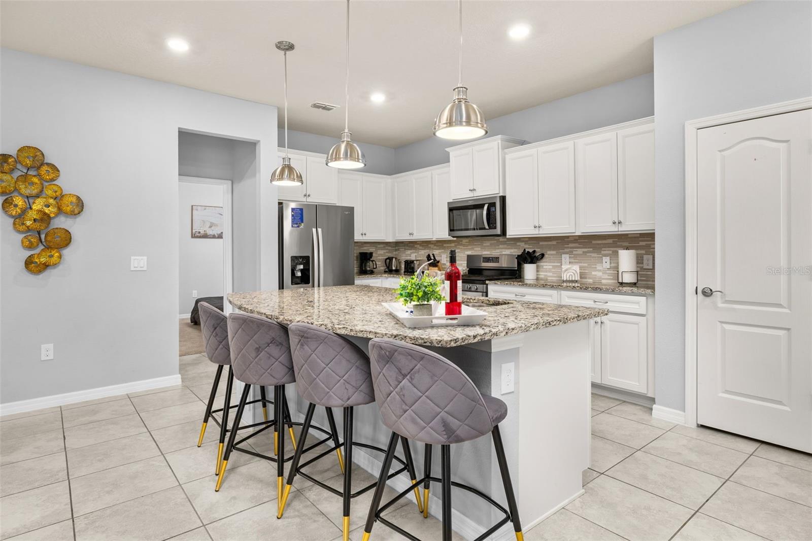 7184 Oakmoss Loop Property Photo 12