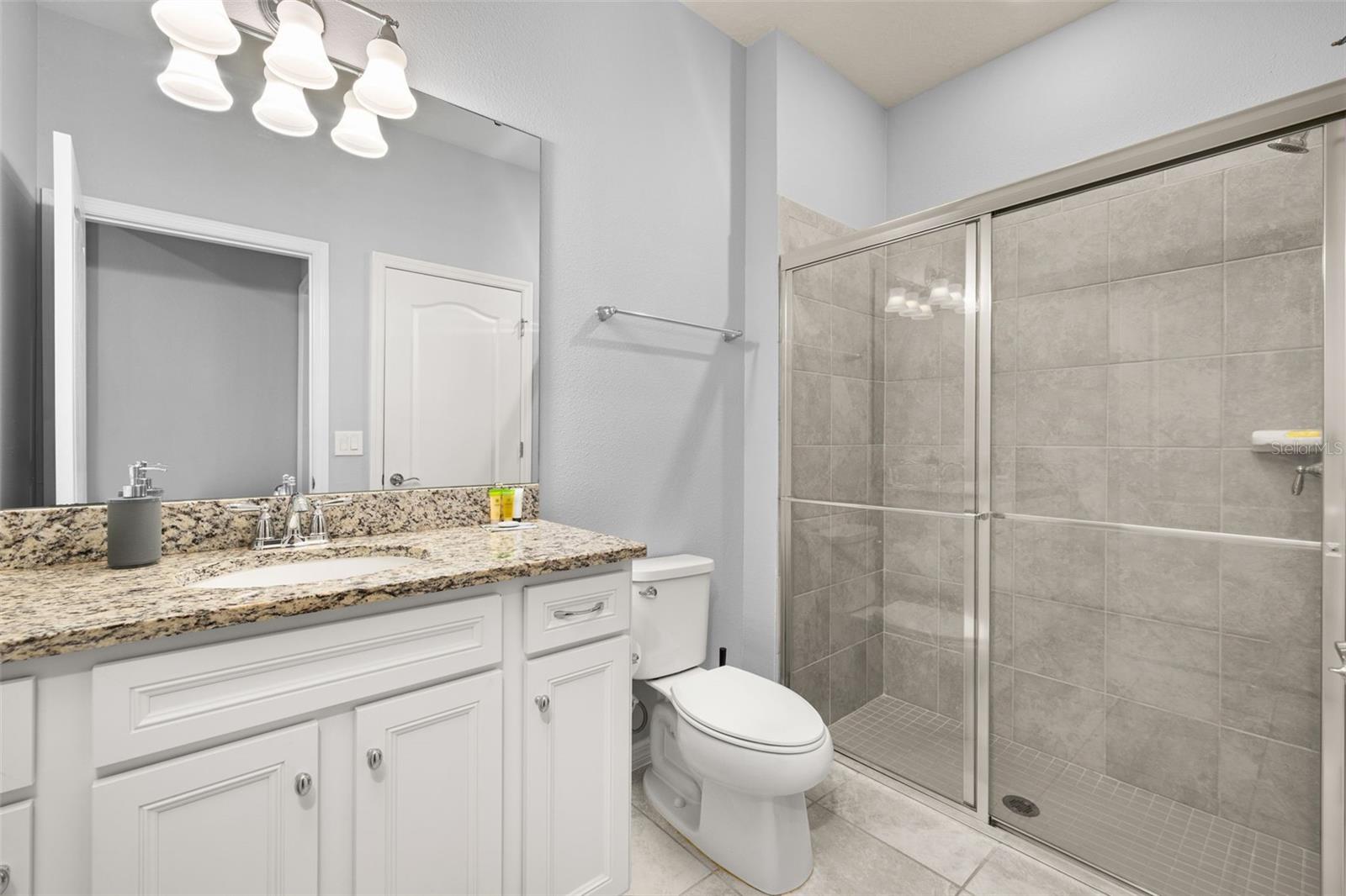 7184 Oakmoss Loop Property Photo 21