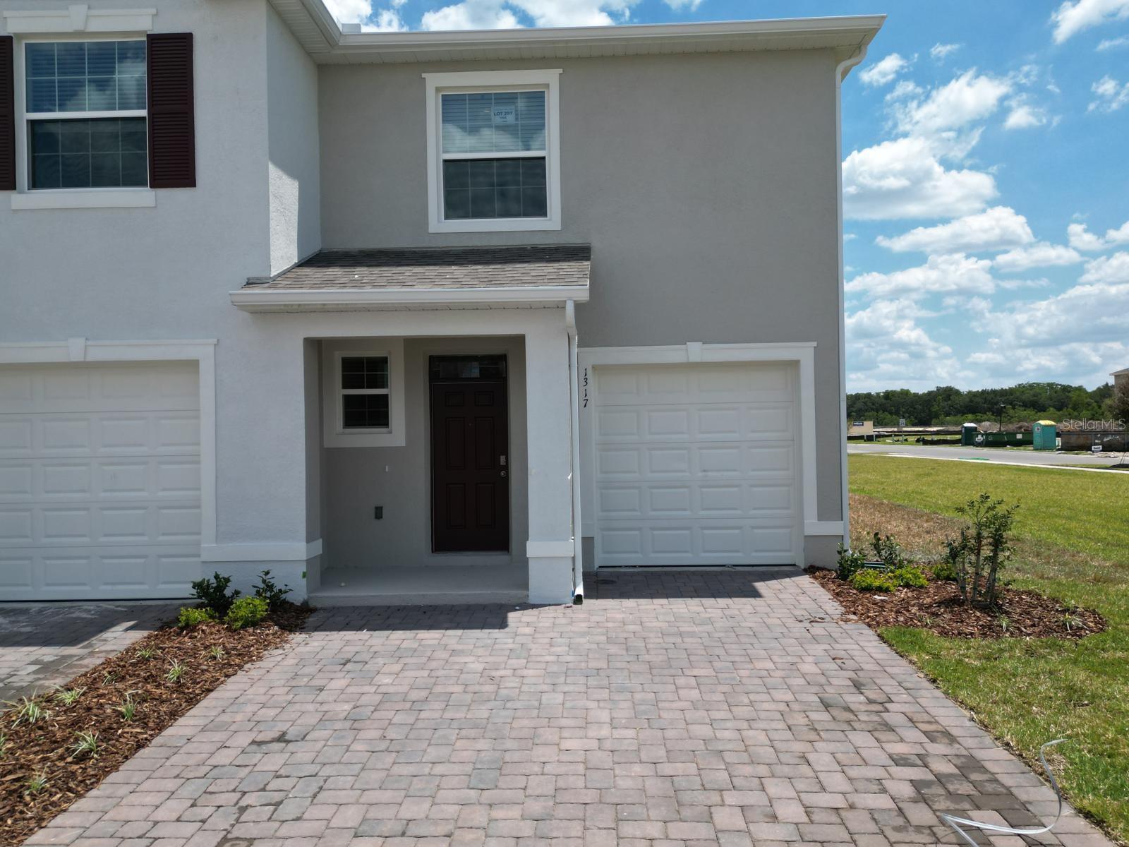 1317 Isleta Loop Property Photo