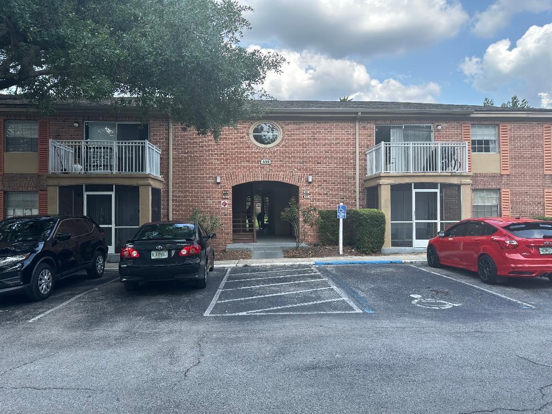 492 Banyon Tree Cir #unit 204 Property Photo