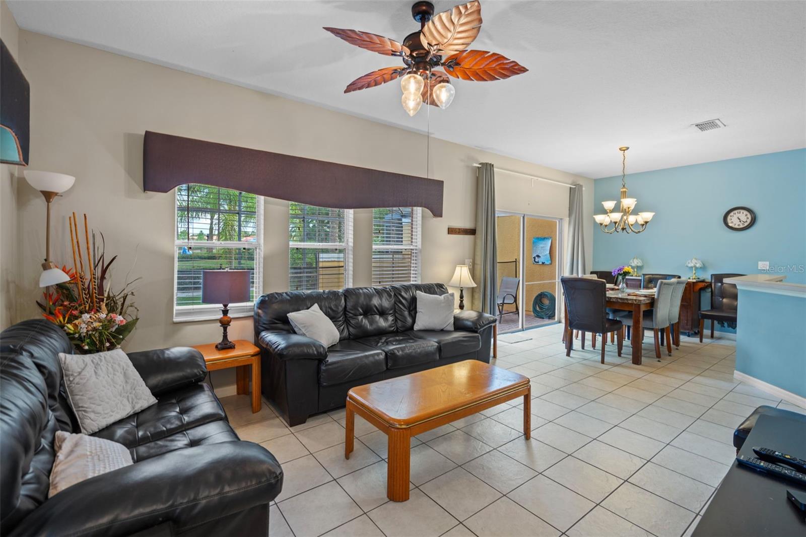 3015 Yellow Lantana Ln Property Photo 5