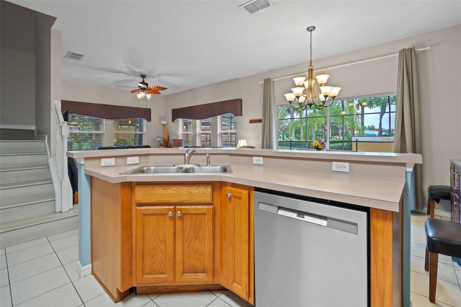 3015 Yellow Lantana Ln Property Photo 10