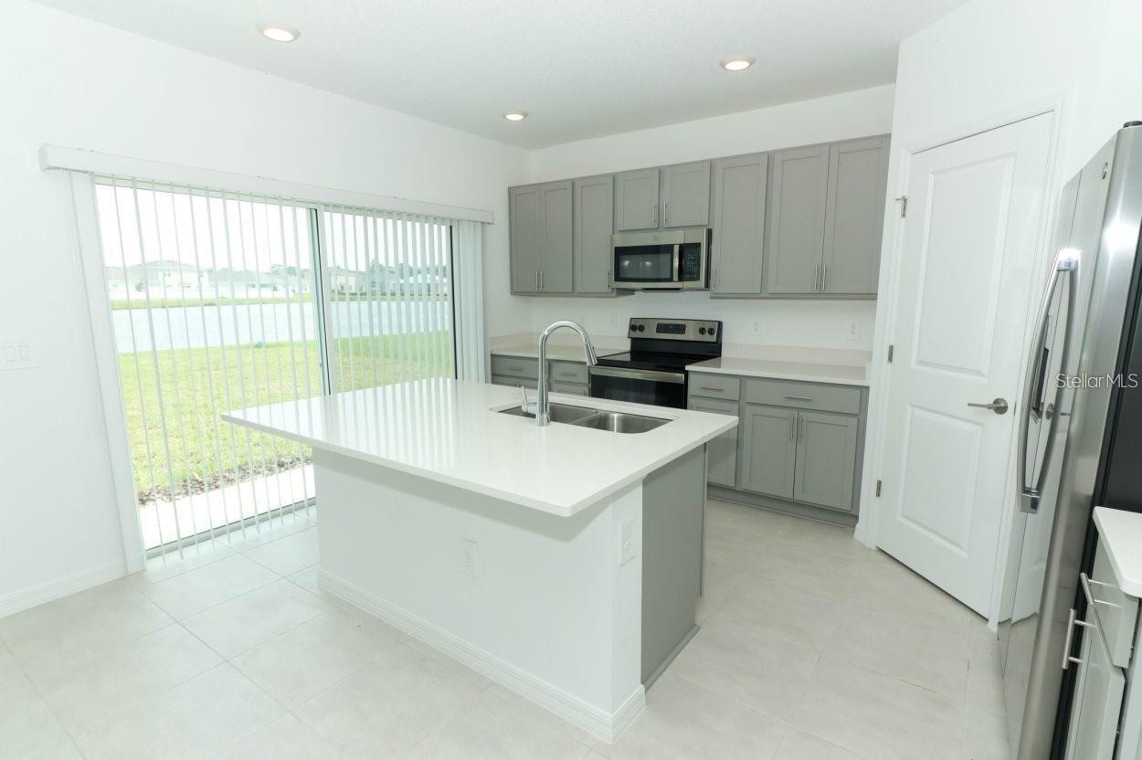 165 Citrine Loop Property Photo 6