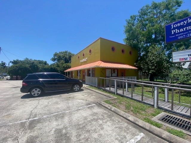 406 E Vine St #suite B Property Photo 2