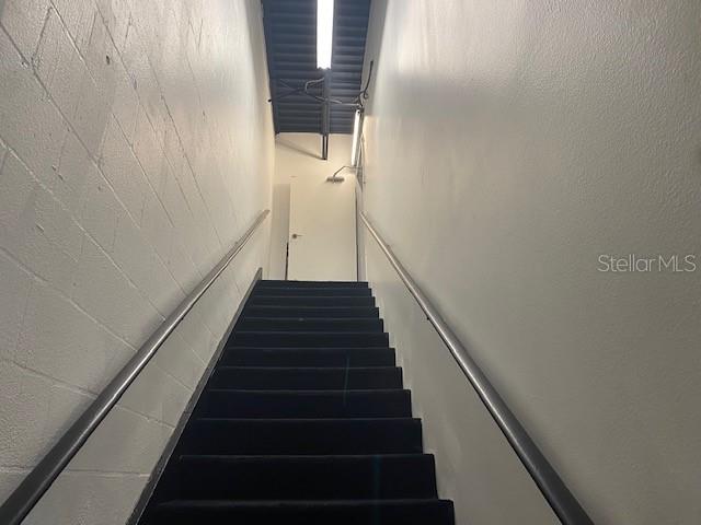 406 E Vine St #suite B Property Photo 7