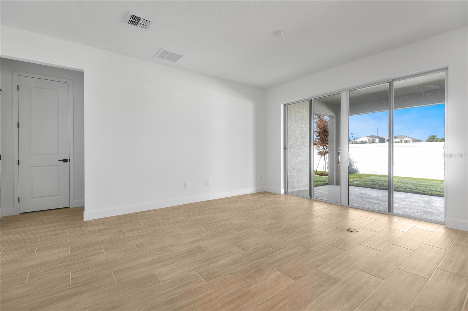 159 Waterstone Loop Property Photo 10