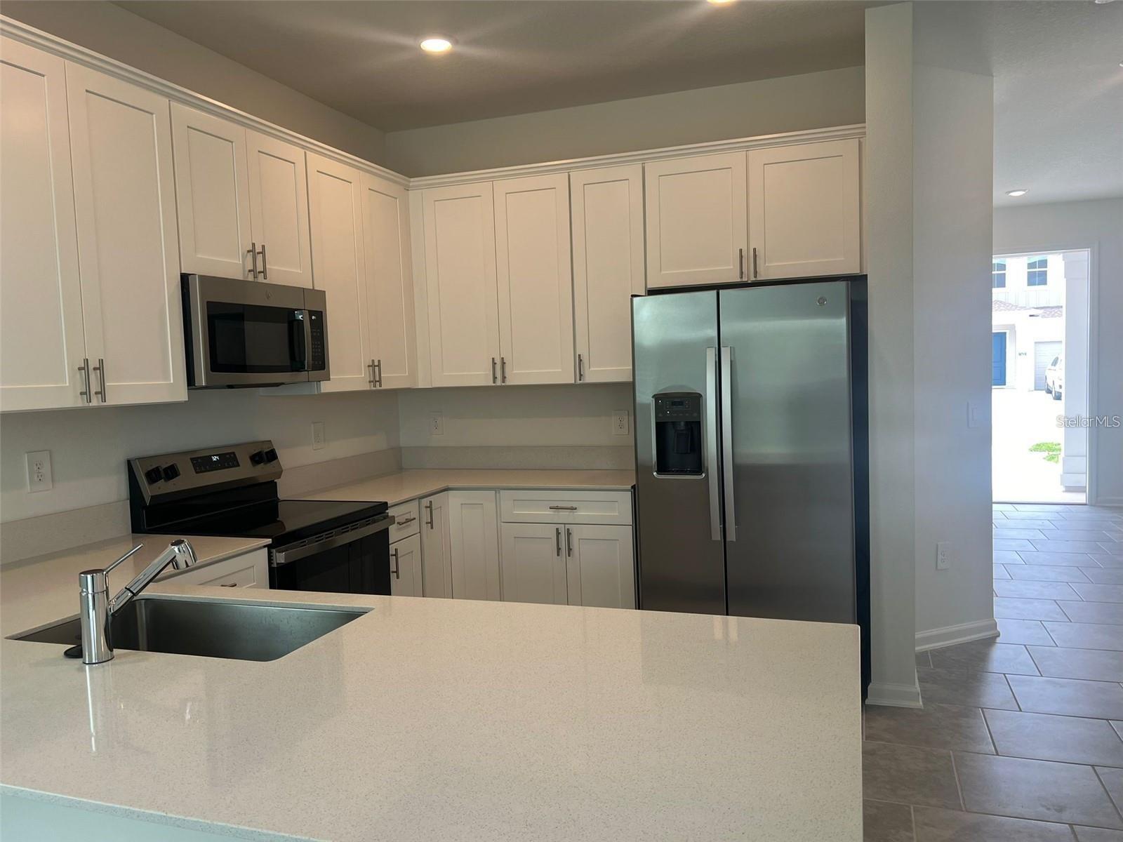 7597 Stone Creek Trl Property Photo 8
